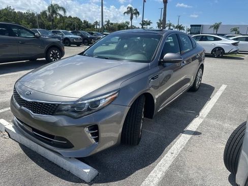 Used 2017 Kia Optima SX FWD image 1