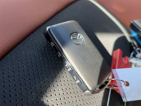 Used 2025 MAZDA CX-5 Carbon Edition image 32