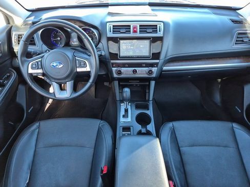 Used 2017 Subaru Outback 2.5i Limited image 18