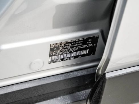 Used 2024 Toyota RAV4 XLE AWD/4WD image 48