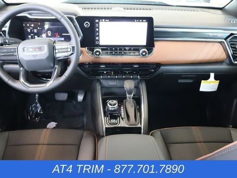 New 2026 GMC Canyon AT4 AWD/4WD image 16