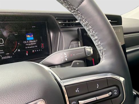 Used 2026 GMC Terrain Denali AWD/4WD image 16