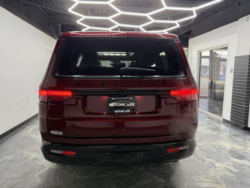 Used 2024 Jeep Wagoneer Series II image 4