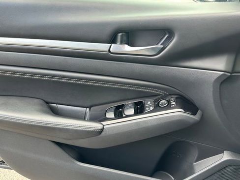 Used 2021 Nissan Altima 2.5 SV image 13