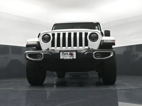 Used 2023 Jeep Wrangler Unlimited Sahara w/ LED Lighting Group AWD/4WD image 19
