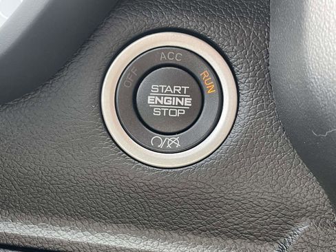 Used 2024 RAM 2500 Big Horn w/ Bed Utility Group image 20