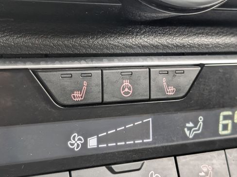 Used 2025 Nissan Sentra SV w/ All-Weather Package FWD image 32