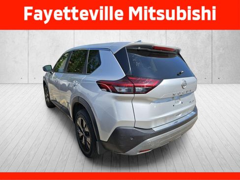 Used 2023 Nissan Rogue SV AWD/4WD image 8