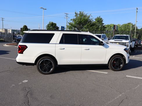 Used 2022 Ford Expedition Max Limited AWD/4WD image 11