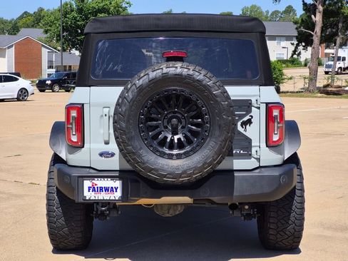Used 2022 Ford Bronco Outer Banks AWD/4WD image 5