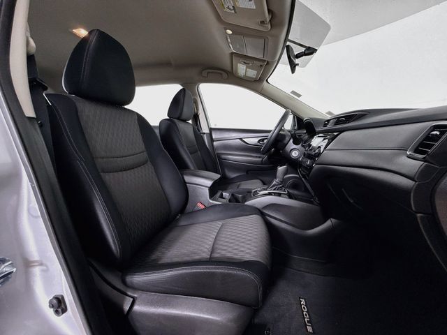Used 2017 Nissan Rogue S AWD/4WD image 27