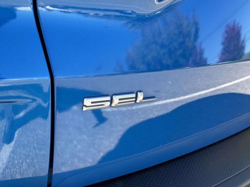 Used 2021 Ford Escape SEL w/ Technology Package image 7