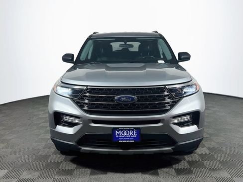 Used 2024 Ford Explorer XLT w/ Equipment Group 202A AWD/4WD image 2