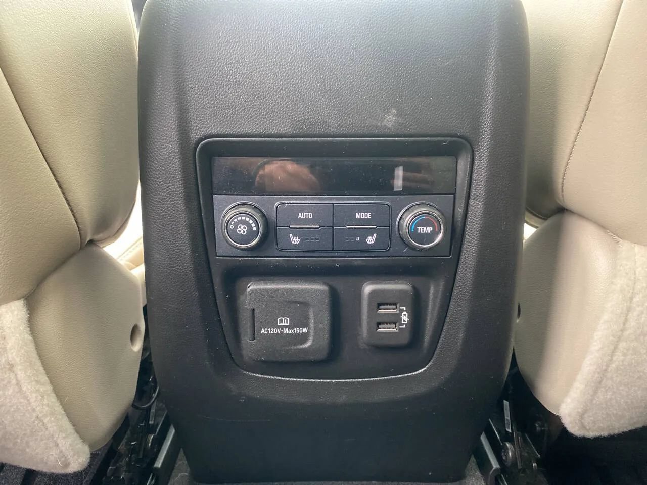 Used 2020 Buick Enclave Premium w/ Sun and Sites Package AWD/4WD image 22