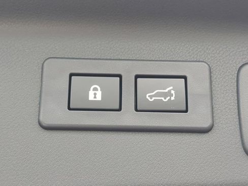 Used 2025 Subaru Forester Touring w/ Popular Package - Touring image 10