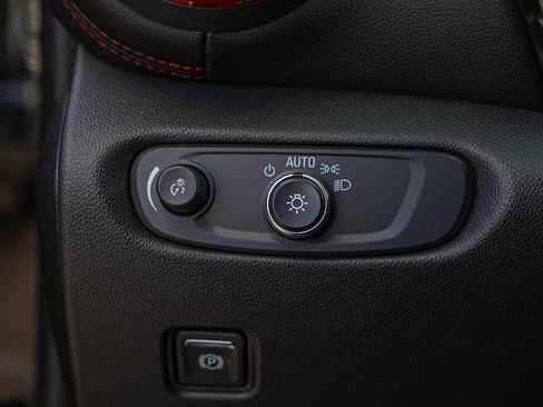 Used 2022 Chevrolet Blazer RS w/ Enhanced Convenience Package image 22