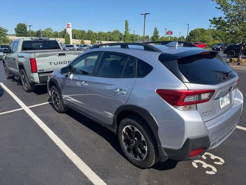 Used 2023 Subaru Crosstrek 2.0i Premium AWD/4WD image 13