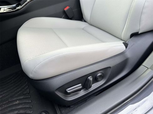 New 2026 Toyota Prius XLE image 18