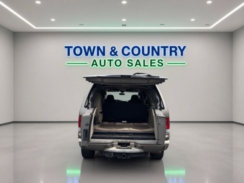Used 2005 Ford Excursion Eddie Bauer AWD/4WD image 5