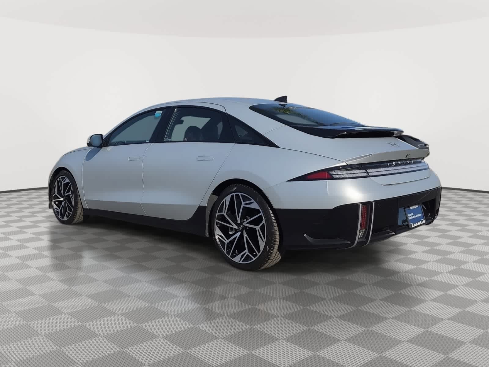 Used 2023 Hyundai Ioniq 6 Limited w/ Cargo Package RWD image 9