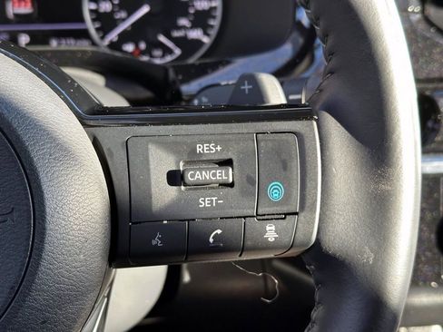 Certified 2025 Nissan Pathfinder SL w/ SL Premium Package image 26