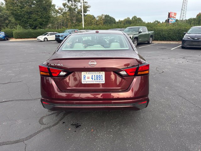 Used 2025 Nissan Altima 2.5 SV FWD image 5