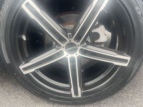 Used 2018 Toyota Camry SE image 9