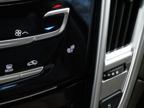 Used 2015 Cadillac SRX Luxury image 27