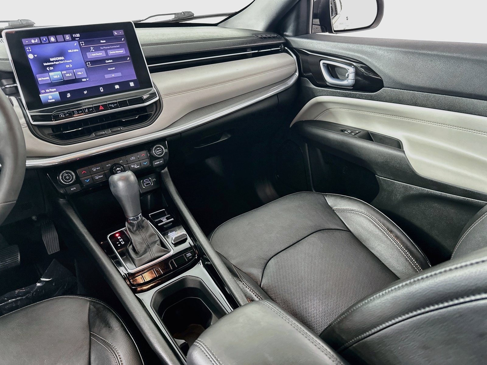 Used 2023 Jeep Compass Limited AWD/4WD image 22