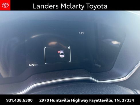 Used 2023 Toyota Corolla XSE FWD image 7