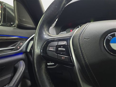 Used 2017 BMW 540i xDrive image 17