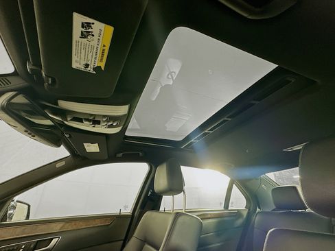 Used 2014 Mercedes-Benz E 350 Sedan image 26