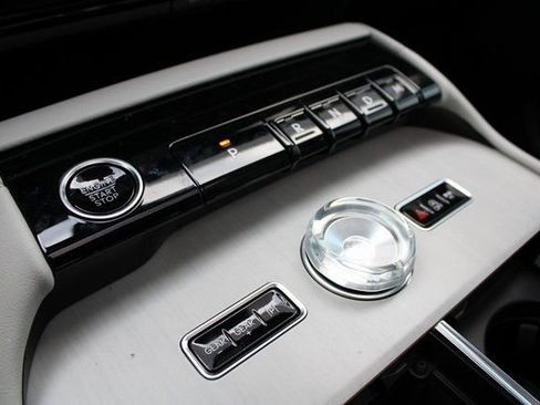 New 2026 Lincoln Navigator Reserve AWD/4WD image 37