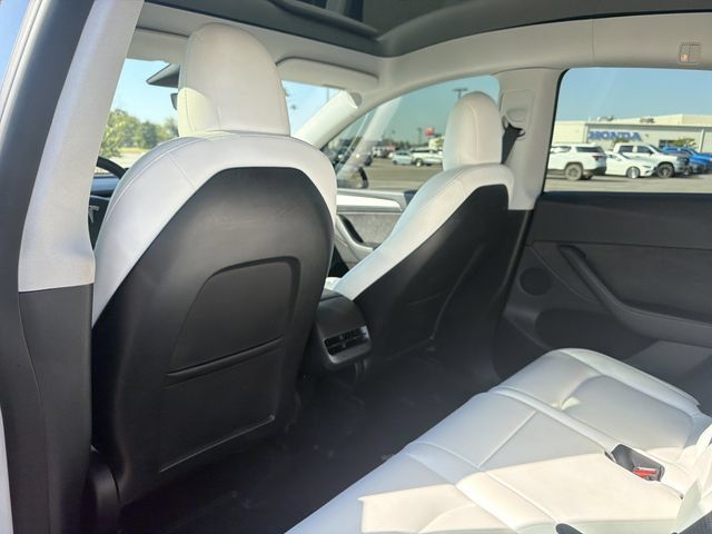 Used 2023 Tesla Model Y Long Range AWD/4WD image 13