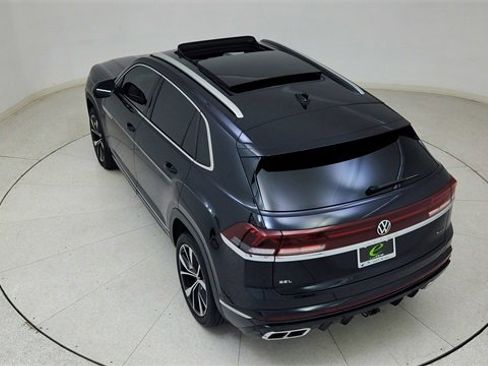 Used 2024 Volkswagen Atlas Cross Sport SEL Premium R-Line image 85