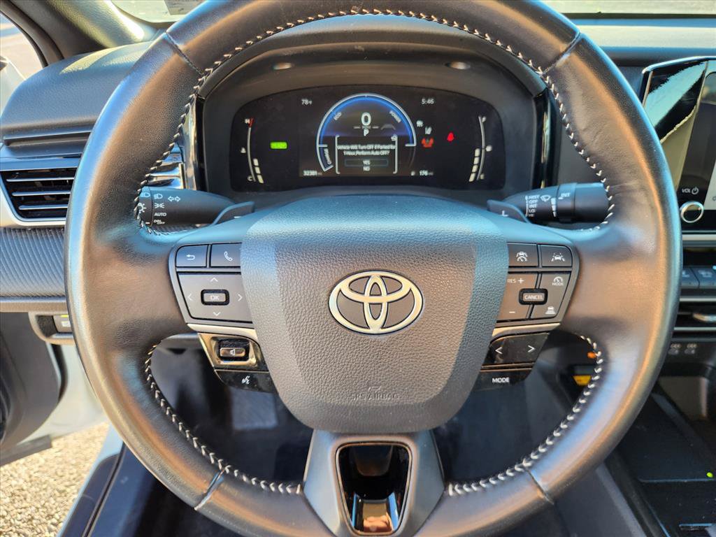 Certified 2025 Toyota Camry SE FWD image 21