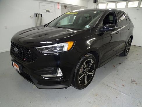 Used 2022 Ford Edge ST w/ Equipment Group 401A image 18