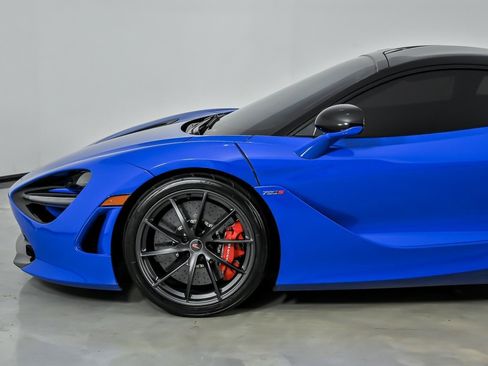 Used 2018 McLaren 720S Performance RWD image 7