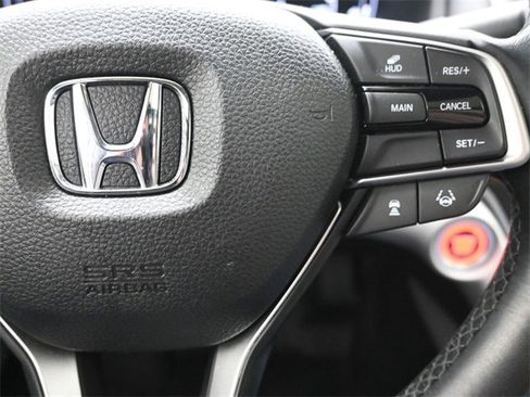 Used 2018 Honda Accord Touring image 30