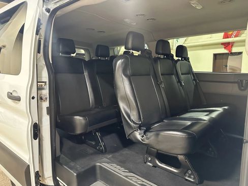 Used 2020 Ford Transit 150 XL image 31