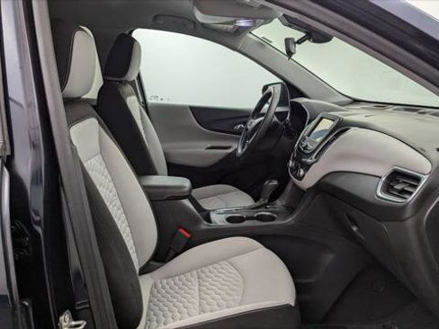 Used 2020 Chevrolet Equinox LS w/ LS Convenience Package image 22