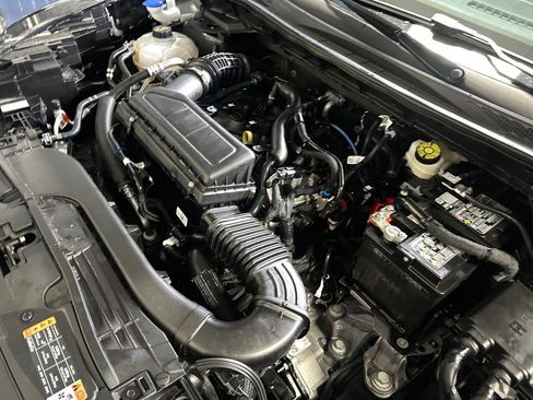 Used 2025 Ford Escape ST-Line image 30