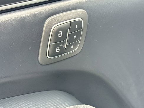 Used 2025 Ford Mustang Mach-E Premium image 29