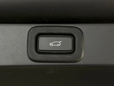 Used 2023 Land Rover Range Rover SE AWD/4WD image 18