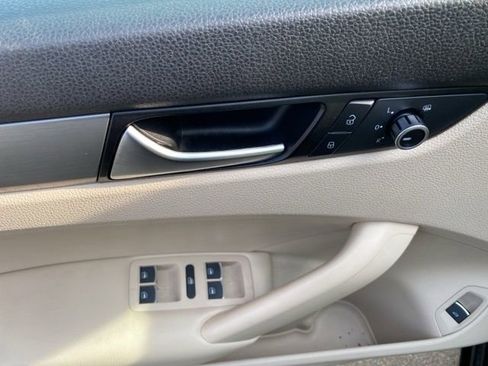 Used 2014 Volkswagen Passat 1.8T SE image 16