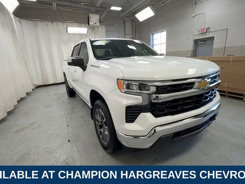 Certified 2024 Chevrolet Silverado 1500 LT image 3