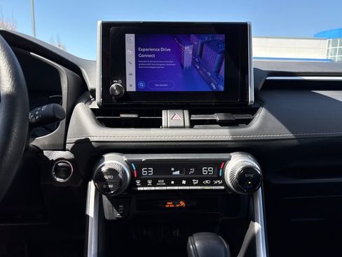 Used 2024 Toyota RAV4 XLE AWD/4WD image 22