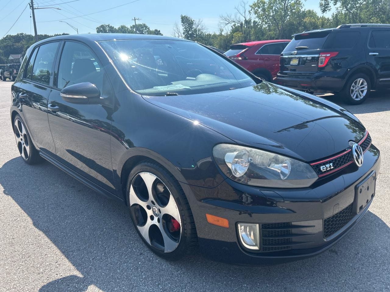 Used 2011 Volkswagen Golf 4-Door FWD image 3