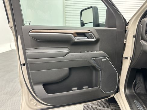 Certified 2026 Chevrolet Silverado 1500 RST w/ Convenience Package II AWD/4WD image 14