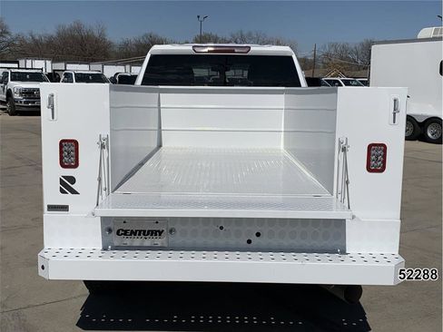 Used 2023 GMC Sierra 2500 Pro w/ Convenience Package image 10